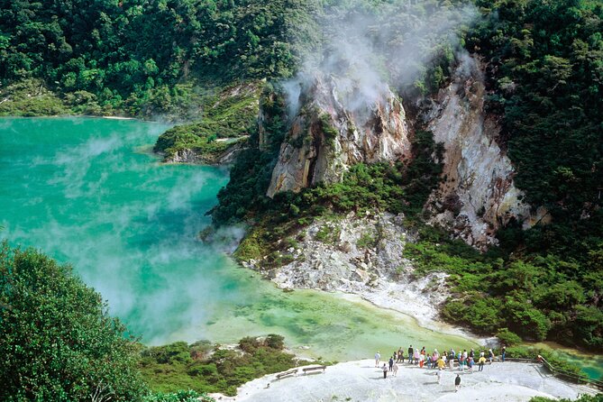 Waimangu Geothermal Valley & Lake Rotomahana Tour – 7hrs - Leaving Tauranga by small van