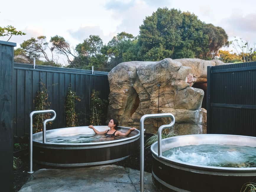 Warrnambool: Deep Blue Hot Springs Entry Ticket - What the geothermal water is like