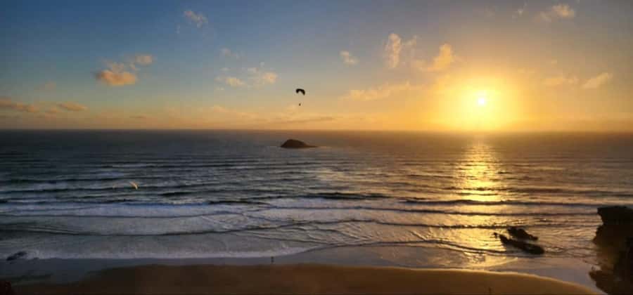 West Auckland: Sunset with Thermal pool & Wine Tasting - Key points to know before booking