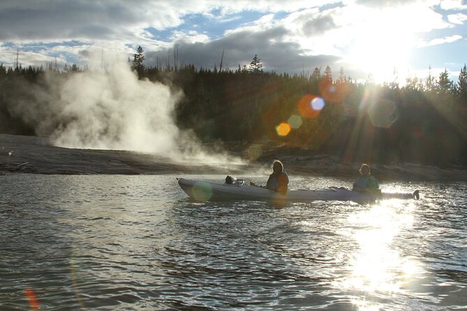 Yellowstone Lake & Hot Springs / 3 Hour Morning or Twilight Tour - Wildlife, sunsets, and the twilight option