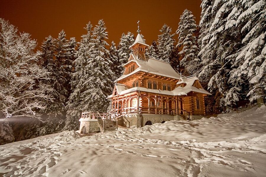 Zakopane and Chocholow Thermal Baths Tour from Krakow - Krupowki Street and Zakopane’s highland character