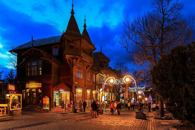 Zakopane Private day trip from Krakow with Hot Springs, cable Car - Chochołów’s old wooden house and hand-carved art